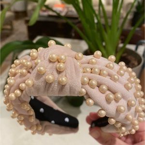 Lele Sadoughi pale pink velvet pearl headband